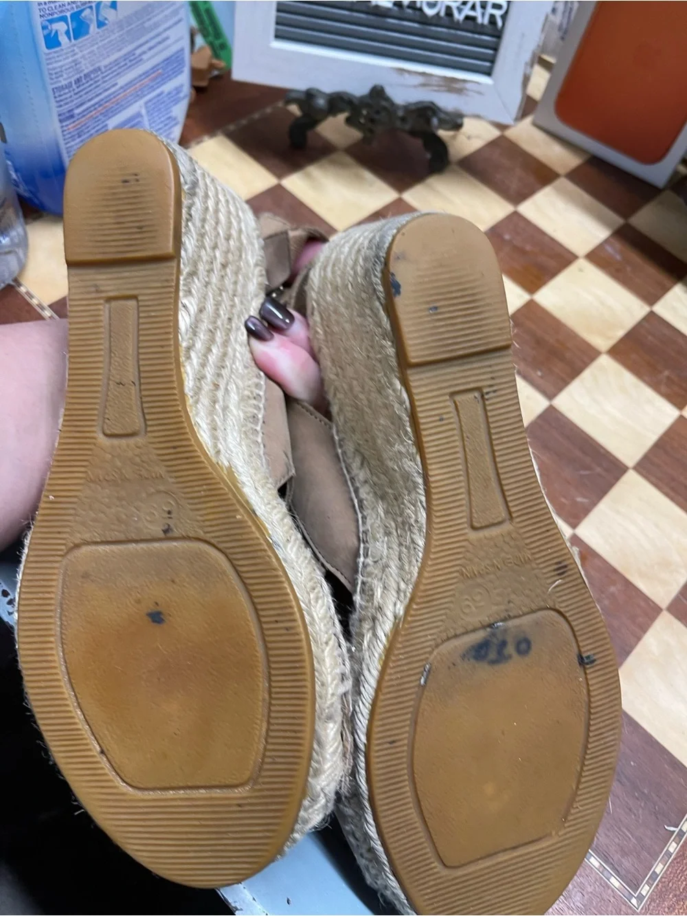 Wedge shoes